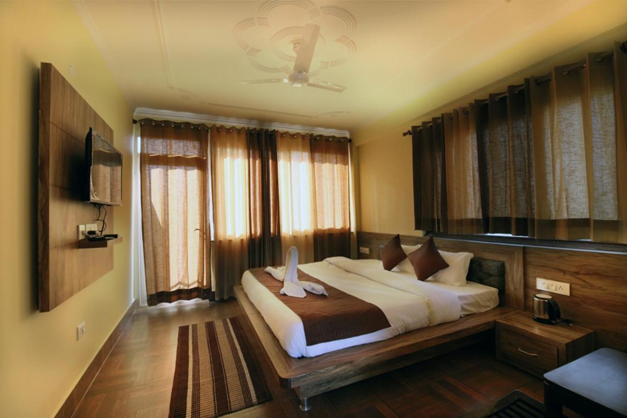 Harmony Blue Mcleodganj Hotel McLeod Ganj Bagian luar foto